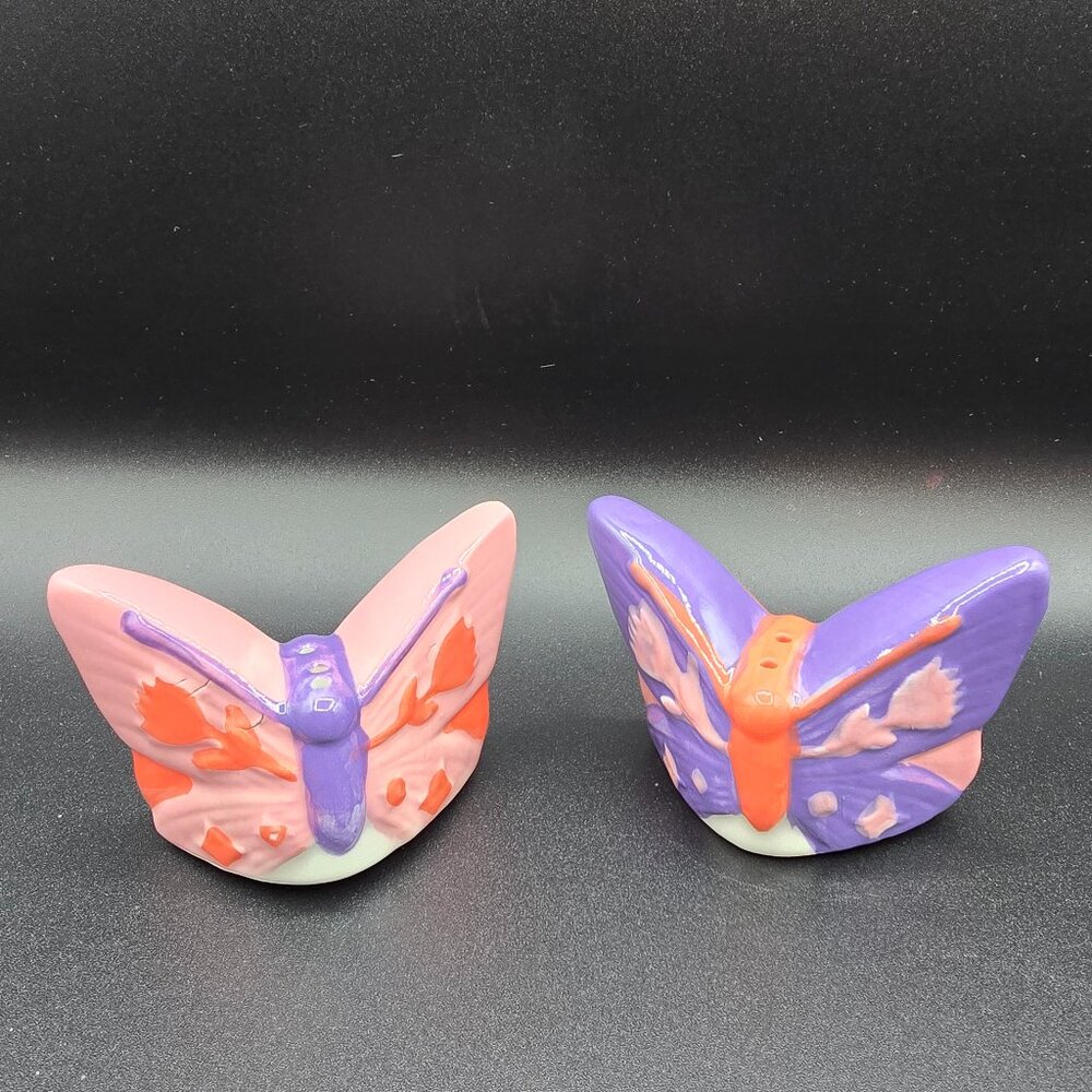 Butterfly Salt & Pepper Shakers – Ceramic Set – NIB